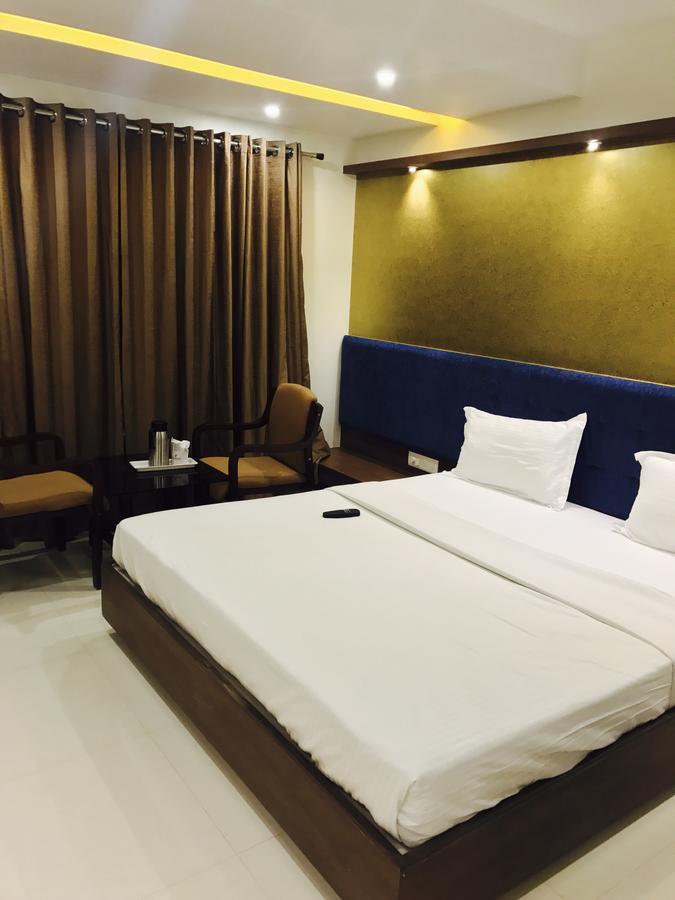 Hotel Comfort Bharuch Ngoại thất bức ảnh