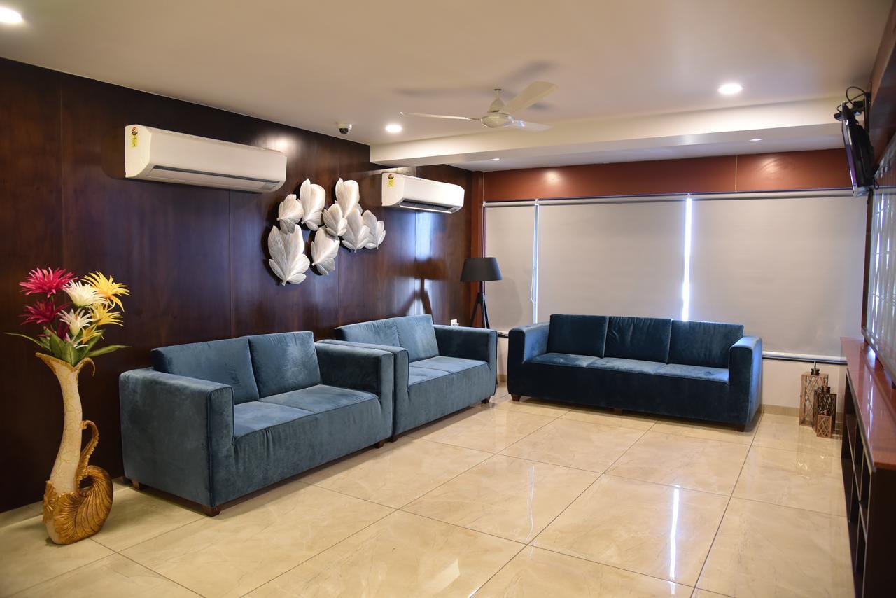 Hotel Comfort Bharuch Ngoại thất bức ảnh