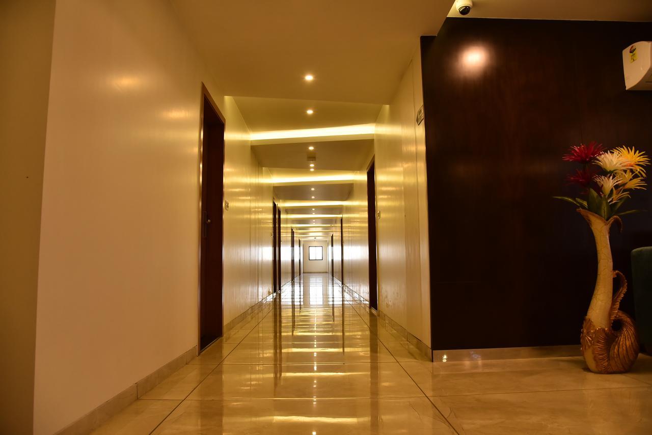Hotel Comfort Bharuch Ngoại thất bức ảnh